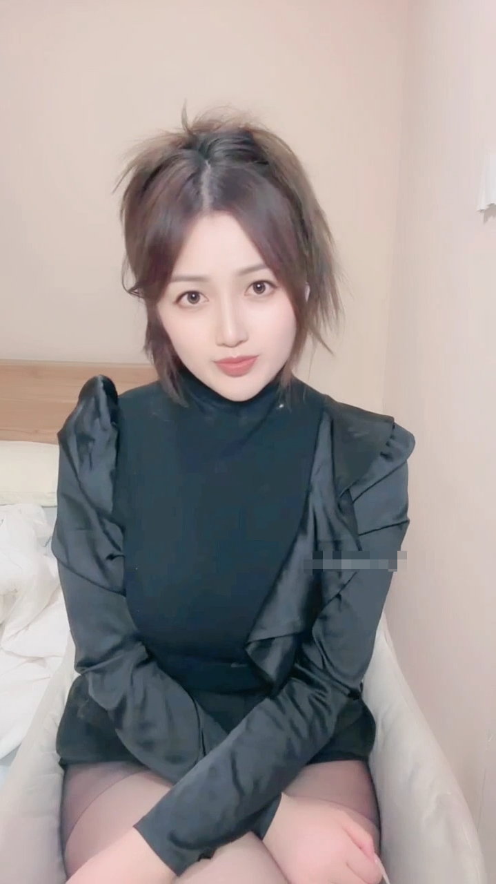 02年天然大D【闷骚小七】下海福利，甜到齁软糯甜心，道具自慰3V-福利岛