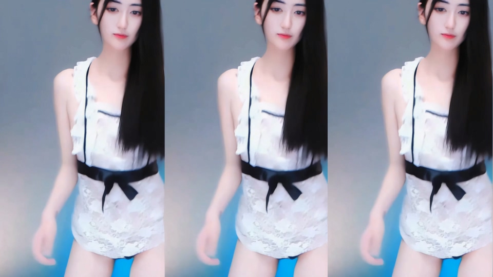 虎牙 阿迷 情趣脱衣露逼裸舞 无水印收藏版【2V】【433M】 预览图 8