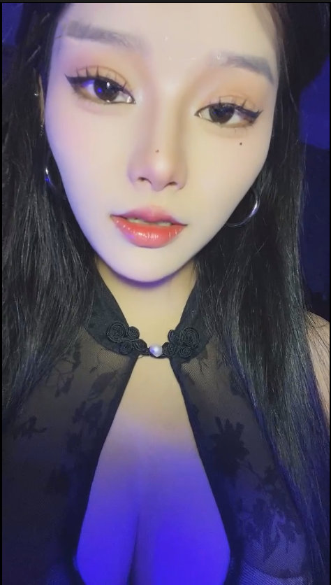 玩物直播奈诗千金-251127 红绿灯超近口水【1V】【874MB百度云】 预览图 4