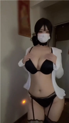 抖音70W粉反差欲女 BT富儿 情趣内衣骚舞福利 拉丝合集二弹【64V】【1.06G】 预览图 18