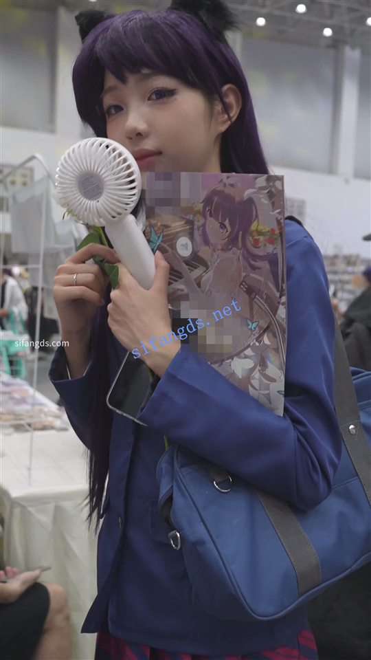 【永久专享】【xxn-316】两位制服jk猫耳cos美女..黑丝花内对着镜头弯腰【2V】【1.02G】 预览图 2