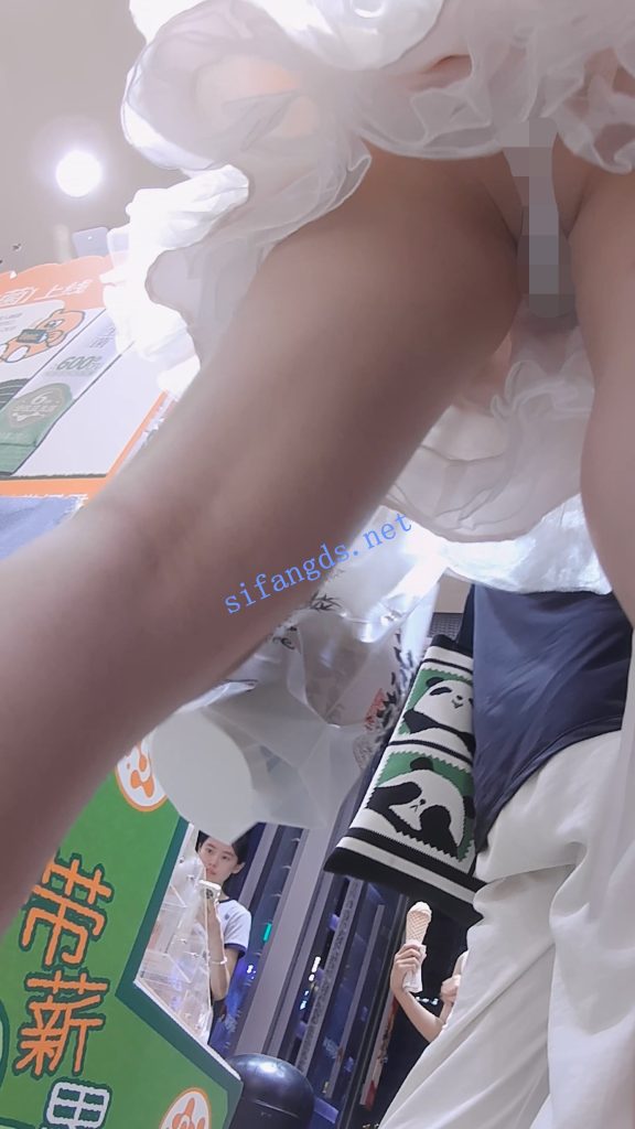 【永久专享】『D·D』-204-粉色LO裙，学生妹，白窄内【1V】【3.6G】 预览图 4