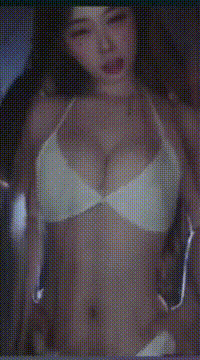 漂漂 啊美 高颜巨乳 露大半个奶 超强抖胸舞 抖成球 超弹【5V】【590M】 预览图 4