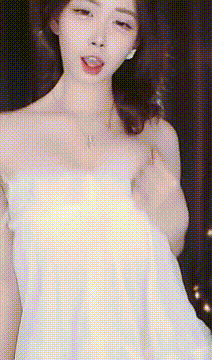 漂漂 啊美 高颜巨乳 露大半个奶 超强抖胸舞 抖成球 超弹【5V】【590M】 预览图 3