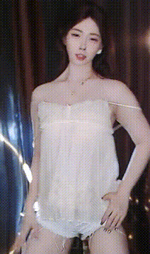 漂漂 啊美 高颜巨乳 露大半个奶 超强抖胸舞 抖成球 超弹【5V】【590M】 预览图 2