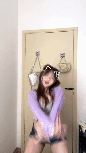 快手06女大 疯狂小豹 专业才艺主播定制抖奶裸舞+平台骚舞【37V】【367M】 预览图 7