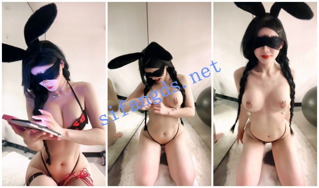 【顶级绿播女神下海 专治不硬】最美蜜臀 突破尺度堪比福利【6V】【2.37G】 预览图 6