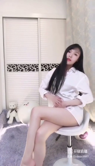 花椒你的猫猫付费定制 情趣脱衣揉奶诱惑骚舞【4V】【29.5M】 预览图 5