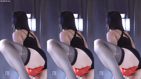 【漂漂 KK佰星】极品美女 三角热裤仰望视角露逼边 抖奶骚舞【8V】【759M】 预览图 13