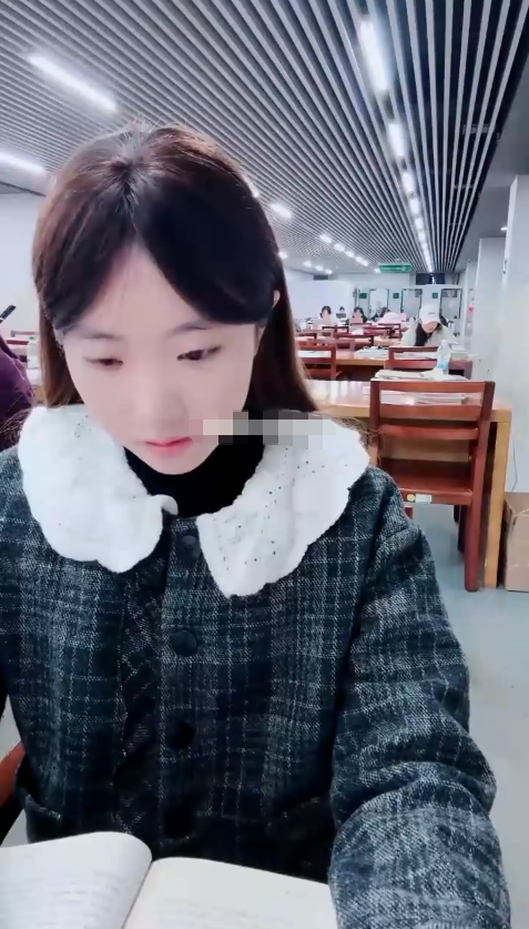 大三学生妹的一天,【柚子】,白天在图书馆,复习准备期末考试,夜幕降临,约炮友酒店开房,快乐刺激! 6小时超长剧情-福利岛