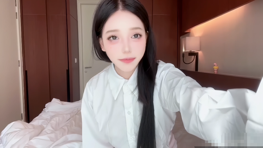 操粉挑战线下约炮粉丝梦梦服侍粉丝的大肉棒 御梦子 预览图 1