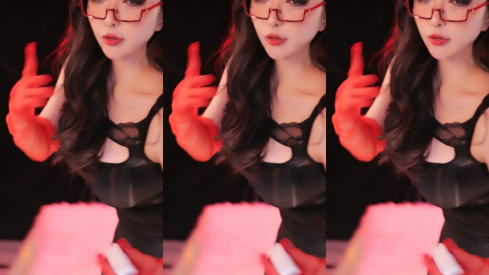 网易CC小燃燃付费抖奶怼臀诱惑骚舞 无水收藏版【8V】【5.87G】 预览图 6