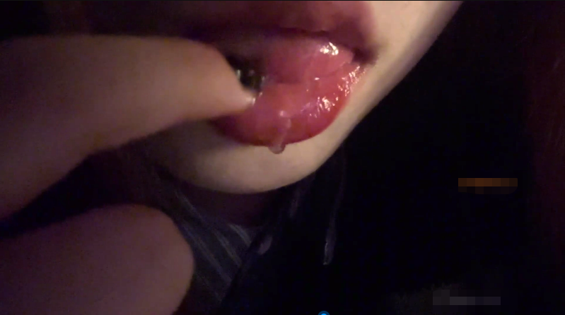 NO.1360 叼鱼小喵Q 1.4听你的zr 1V 154M-福利岛