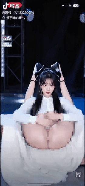 【AI幻想】眠羊妹妹 2分钟裸舞对比+2分钟紫薇高潮 超顶【9V】【304M】 预览图 8