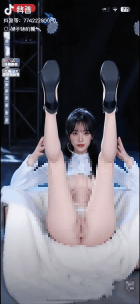 【AI幻想】眠羊妹妹 2分钟裸舞对比+2分钟紫薇高潮 超顶【9V】【304M】 预览图 7