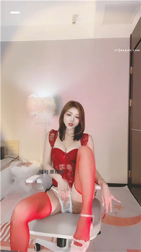 快手百万粉丝 饭饭 10月最新高能内衣福利骚舞自摸秀 露PP【11V】【1.71G】 预览图 3