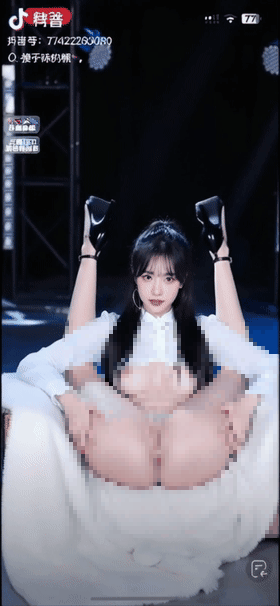 【AI幻想】眠羊妹妹 2分钟裸舞对比+2分钟紫薇高潮 超顶【9V】【304M】 预览图 3