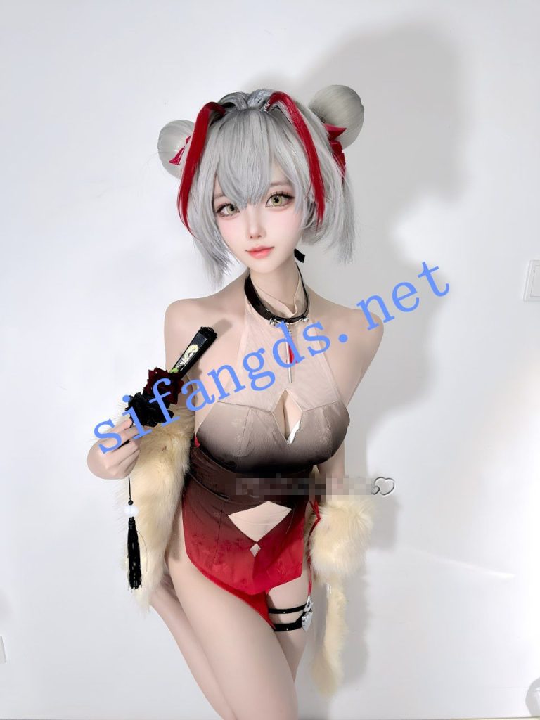 【重磅】高颜值萝莉 北京大三在读女大【希尔薇】10月裸舞【65P13V】【338M】 预览图 14