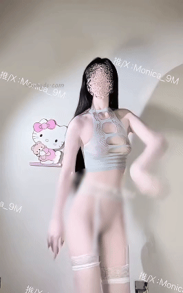 推特极品COS嫩妹 妲己不会喘 VIP裸舞自摸插穴喷水大合集【104V】【3.14G】 预览图 31