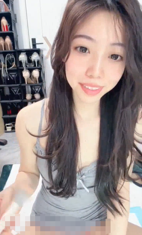 火爆人气女王~【丝丝不是思思】酒店约炮无套内射自慰喷水~ 【6V3.35G】 预览图 2