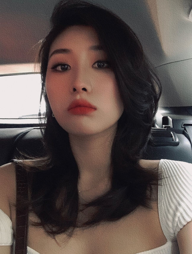 极品身材 yanaY小姐 微密圈漏点私拍流出视图 【2216P22V1.56G】