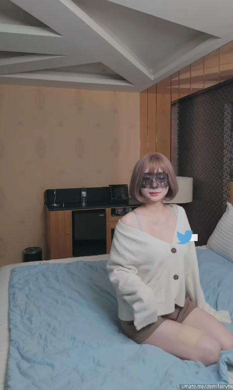 极品女神Demi,近距离高清大屌抽插内射中出白虎美穴【431m】-福利岛