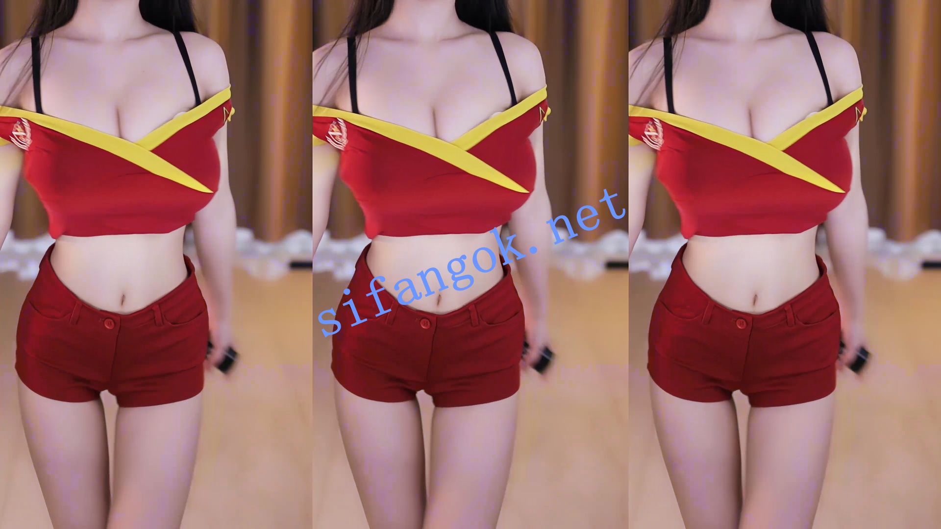 【斗鱼】谁的小棉袄呢 新年大礼包第3弹 超火高定新10V【10V】【1.36G】 预览图 18