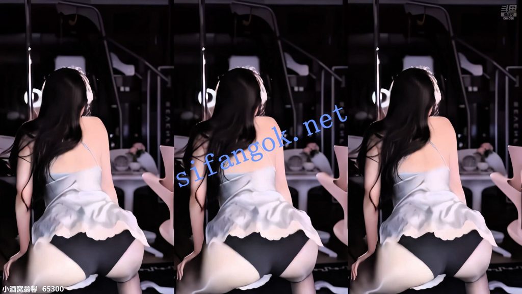 【虎牙】小酒窝翁馨 最新擦边骚舞8V，肥臀勒出三角短裤【8V】【898M】 预览图 9