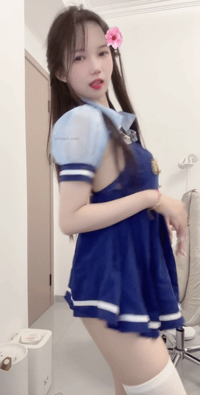 快手主播 妮子没烦恼 定制脱衣自摸脸穴同框 情趣骚舞【7V】【962M】 预览图 9