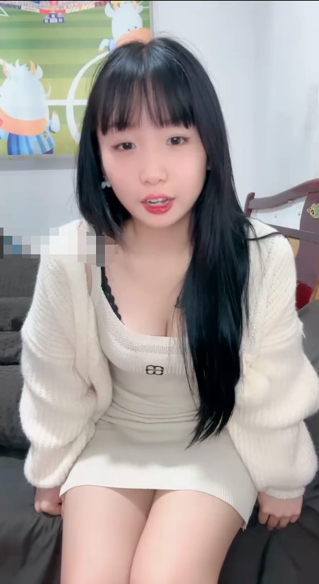 极品美腿呆萌小妹妹！初下海炮友操逼！掏出白嫩美乳，蜜桃美臀嫩穴，第一视角后入，主动骑乘位享受【1.14G】-福利岛