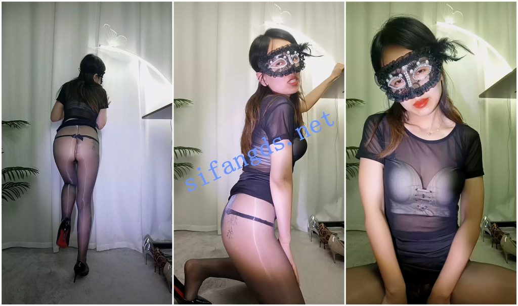 【快手福利】风骚高跟丝袜熟女【吻你】上帝视角掰B自慰【7V】【2.37G】 预览图 1