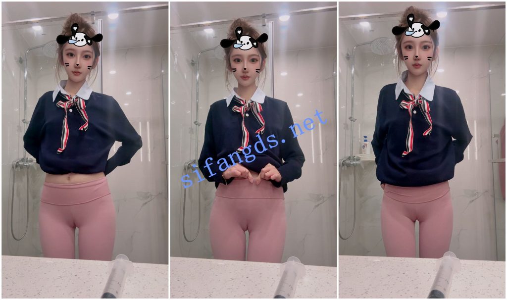 【快手福利】【en崽胡豆豆莫小陌】大奶骆驼趾丝袜美腿诱【7V】【224M】 预览图 3