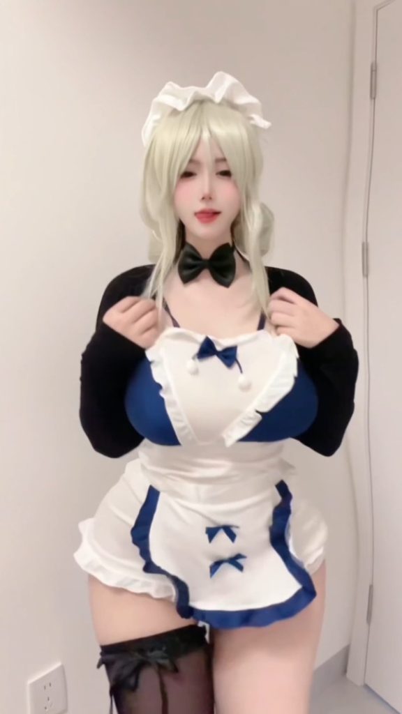 【快手】迷人张总！30万粉梨型身材巨乳主播裸舞【24V】【2.21G】 预览图 1