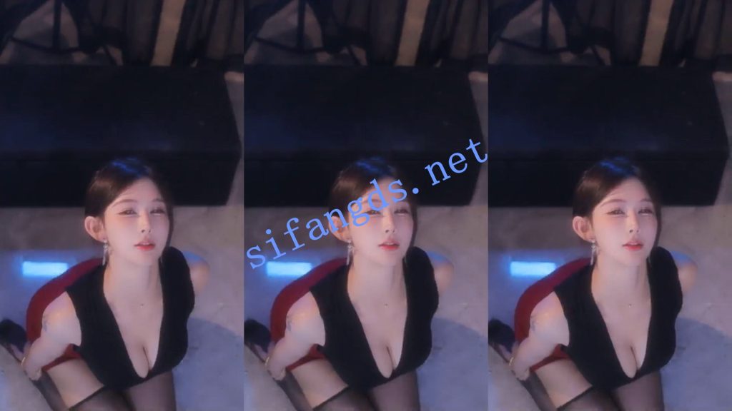 ⭐ 【星球直播】S19 深沟半球大奶 整活擦边大尺度骚舞【82V】【7.16G】 预览图 23