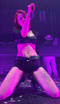 【网红女DJ现场大尺度热舞2】真空乳沟 后摇 跪摇 性感死了【181V】【2G】 预览图 18