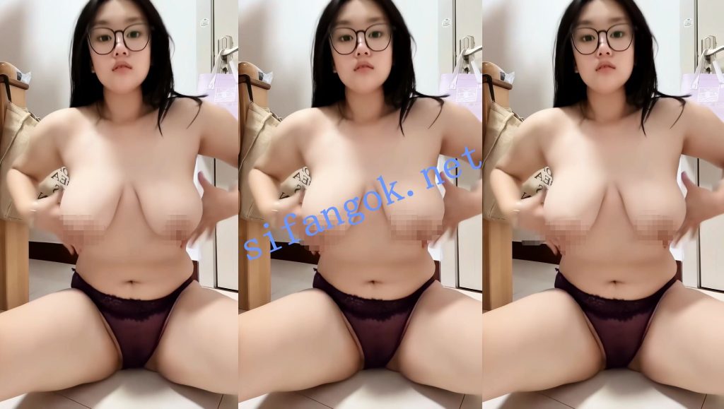 【抖音】椰椰蛋卷 童颜巨乳 坐地猛插2V 反差感拉满【2V】【414M】 预览图 9