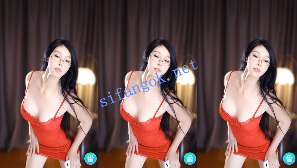 【漂漂】晴子 骚舞新主播 丁字裤深勒屁股跟没穿一样【2V】【248M】 预览图 2