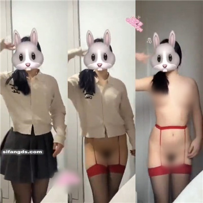 推特福利姬 06少萝（抖音同名）抖音风裸舞自摸粉嫩小穴【66P99V】【262M】 预览图 12