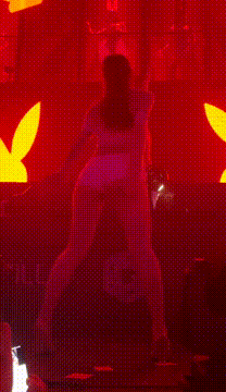 【网红女DJ现场大尺度热舞2】真空乳沟 后摇 跪摇 性感死了【181V】【2G】 预览图 4