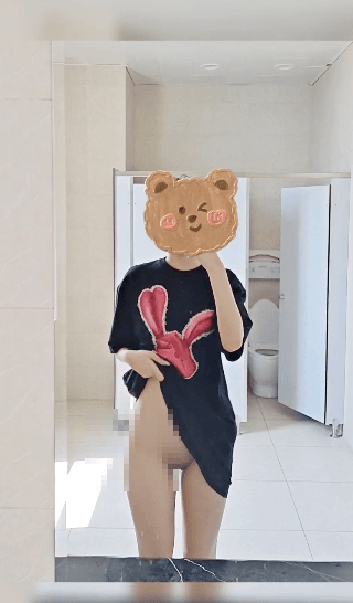 【精品】推特漫画身材困困狗，被健身男友强势后入好痛啊【38V15P】【3.43G】 预览图 4