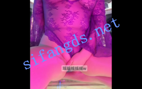 【微博巨乳】小王同学 秘语空间付费大尺度诱惑福利【2V】【549M】 预览图 6