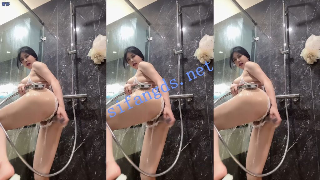 【花椒】小熊唯一（小鹿乱撞），2025最新自慰合集【4V】【1.27G】 预览图 10