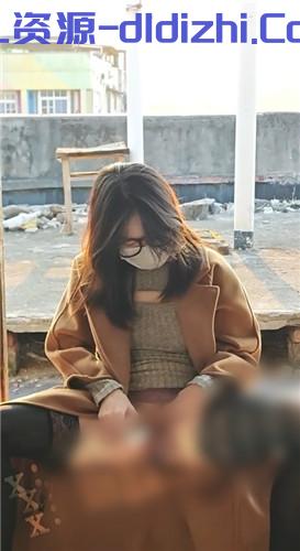 抖音/推特騷姬 桃桃子一個 自慰露出 瘋狂插穴流出白色粘液 420.2MB 预览图 6