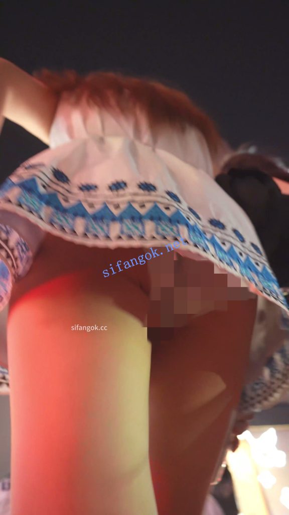 (BC-AA-647)超短白裙美女微透无痕内..低头盯着镜头险些被发…【1V】【214M】 预览图 5