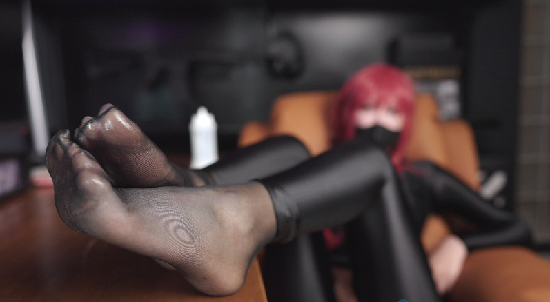 NO.1405 兔兔不想上班啊 玛奇玛紧身衣 1V 1.04G