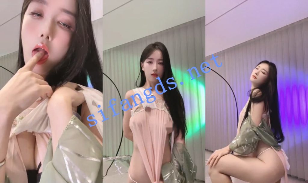 【bigo宁依纯】重磅女神最大尺度密码房真空露奶骚舞【2V】【401M】 预览图 1