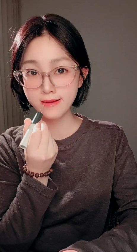 【夏嫣】细皮嫩肉短发学妹 预览图 1