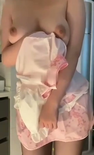 抖音 任亦菲付费定制巨乳女神情趣黑丝裸舞【5V】【348M】 预览图 6