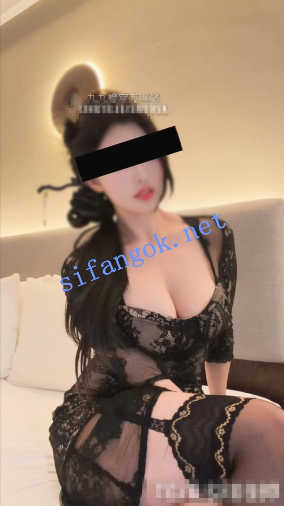 超极品御姐女神【九九橙】VIP福利【6V】【996M】 预览图 9