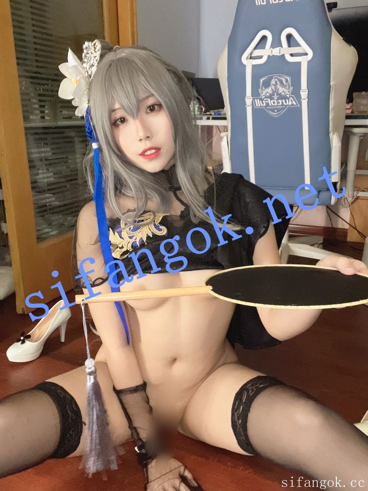 ♏美少女福利姬♏藜藜子出道露脸大尺度写真6套 风格百变【216P】【2.5G】 预览图 13